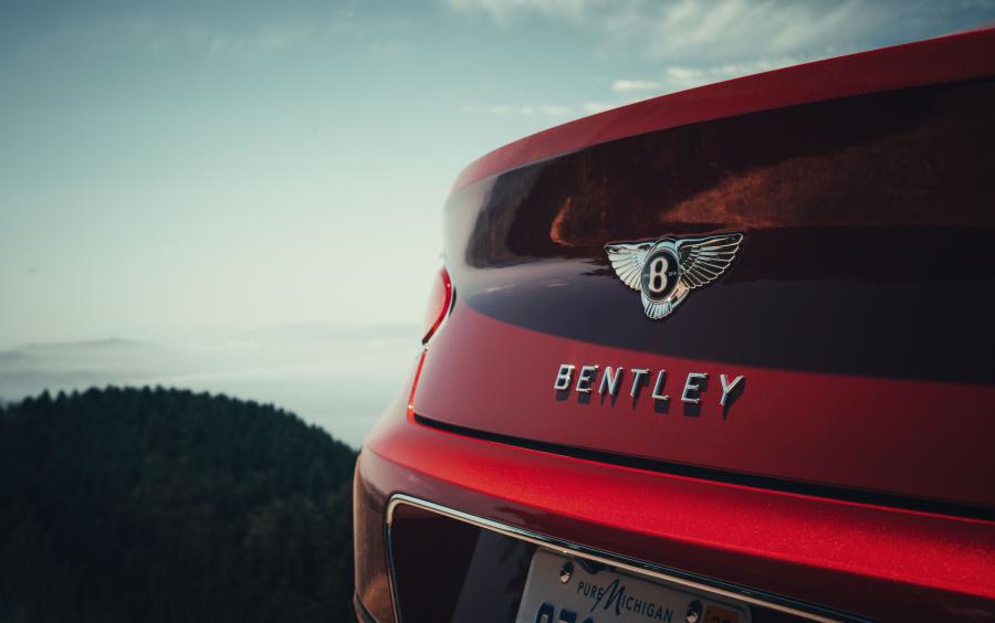 Логотип Bentley Continental GT V8 2019 года  (NA) (фото 16 из 40)